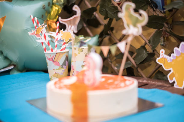 Comment organiser un anniversaire sur la thématique des dinosaures ?